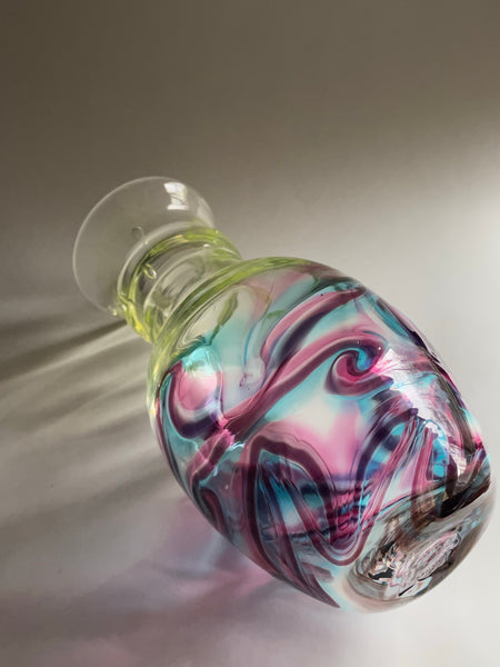encalmo vase (uranium green/gold ruby/indigo/copper blue)